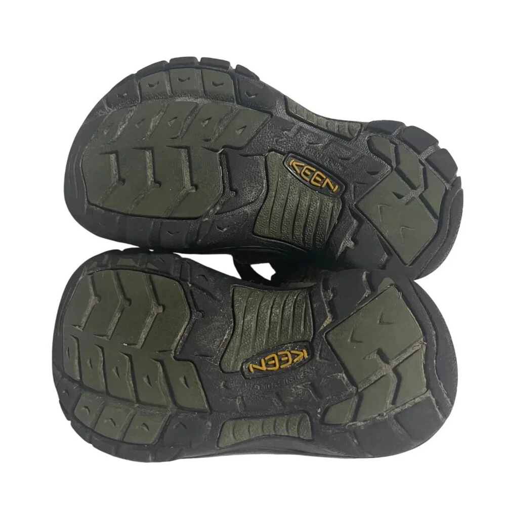 KEEN Newport H2 Sandals Green Camouflage Kids Boys Size 11